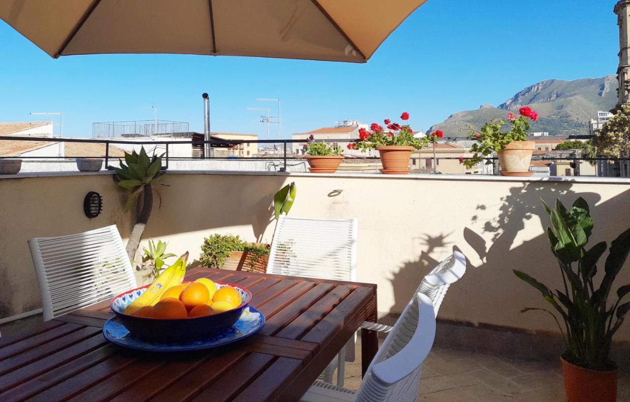 Terrace With View Attic In Old Town Ballarhome Palermo Exterior foto